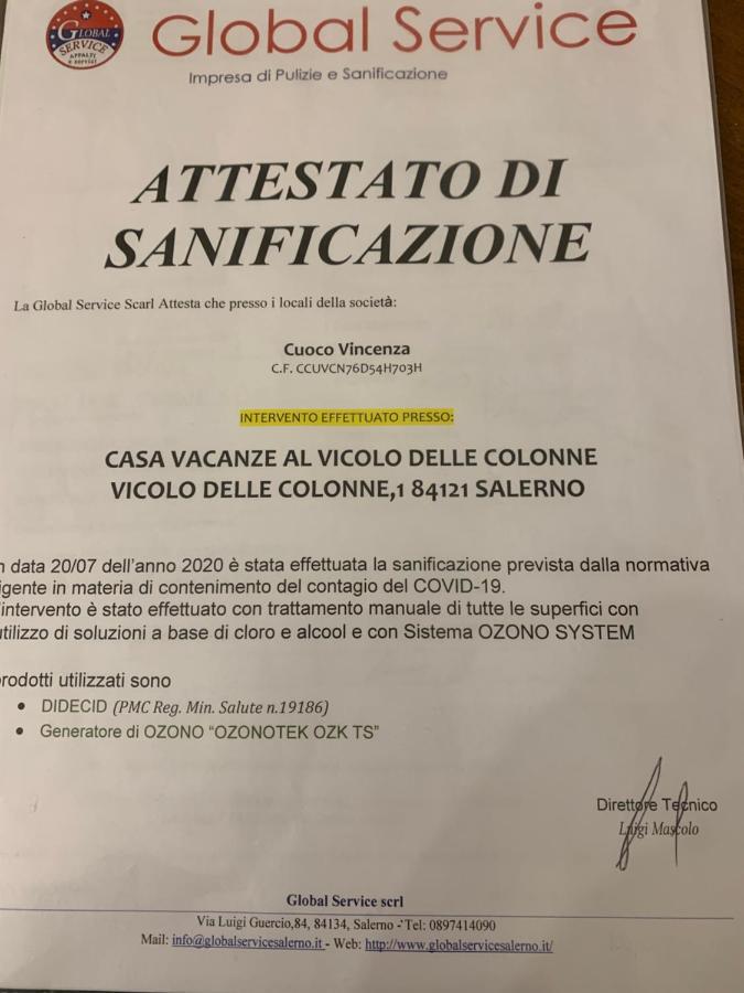 Casa Vacanza "Al Vicolo Delle Colonne" Салерно Екстериор снимка