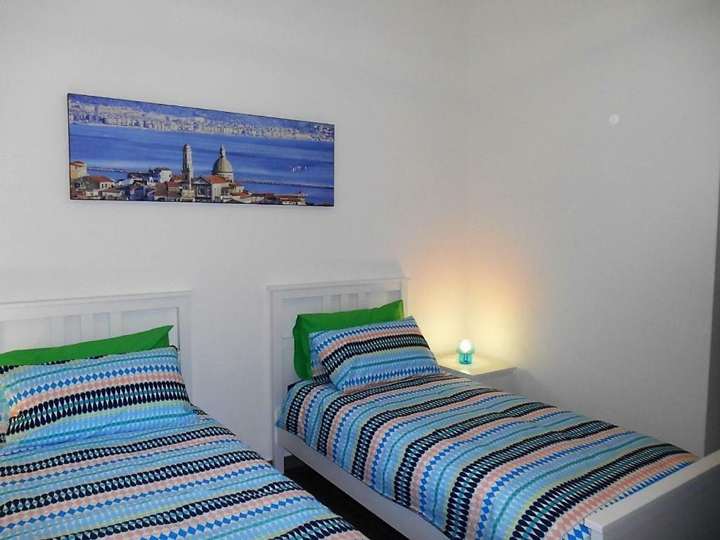 Casa Vacanza "Al Vicolo Delle Colonne" Салерно Екстериор снимка